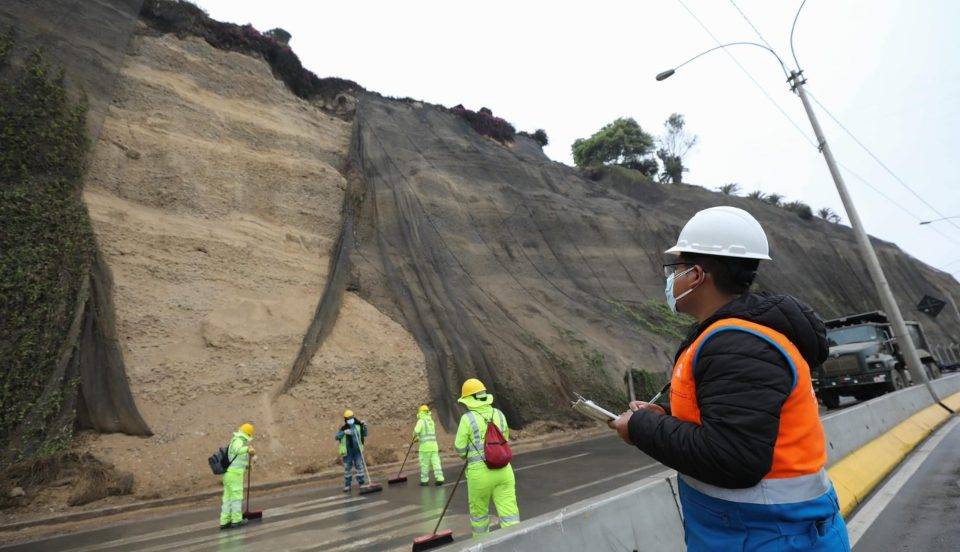 Tramo en el sentido de sur a norte seguirá cerrado por cambio de geomallas.