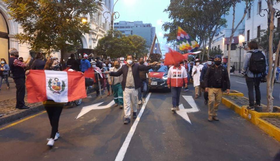 Marcha de simpatizante de Perú Libre