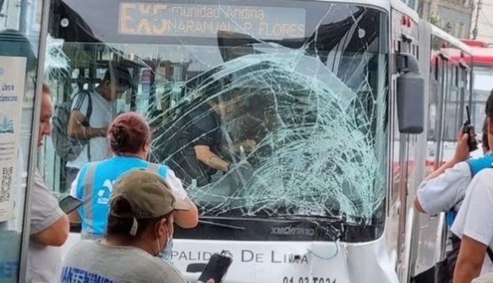 Choque entre Metropolitanos en Estación España deja 8 heridos