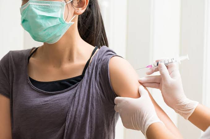 Solicitan al Gobierno ampliar la cobertura de la vacuna contra el VPH para adolescentes entre 9 y 18 años 