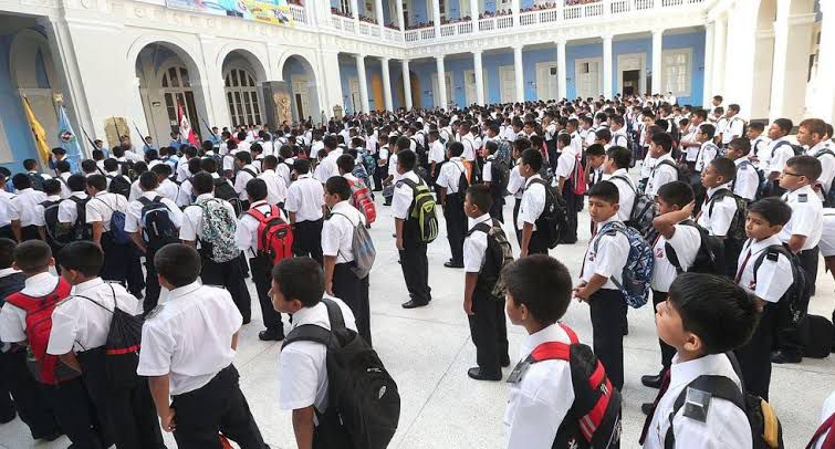 De vuela al cole! Más de 6 millones de niños y adolescentes inician el año escolar 2024