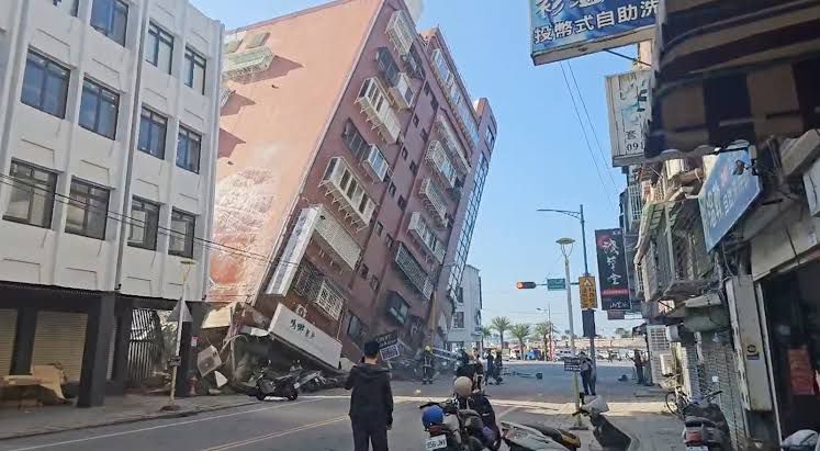 Terremoto de magnitud 7.4 fue registrado en la ciudad de Hualien