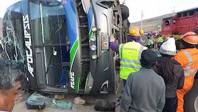 La Oroya: Tren impacta a bus. 4 muertos y al menos 46 heridos. 