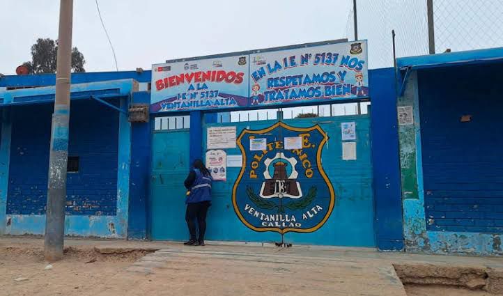 Ventanilla: Estudiantes ingresan armados a su colegio y golpean a profesores y alumnos