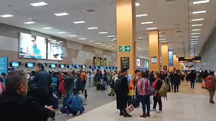 Se evalúa crear fondo para atender a usuarios de transporte aéreo