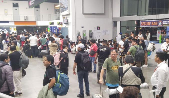 Caos y confusión en aeropuerto de Tarapoto