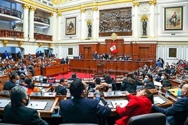 Pleno del Congreso: Para el periodo 2024 - 2025 se aprobó que 6 comisiones cuenten con 29 integrantes 