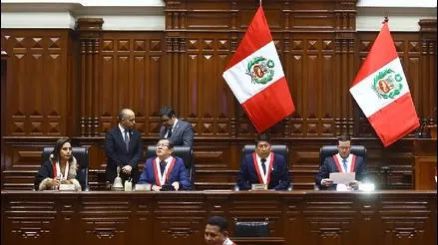 Congreso promulga  ley que regula los delitos de lesa humanidad y los crímenes de guerra