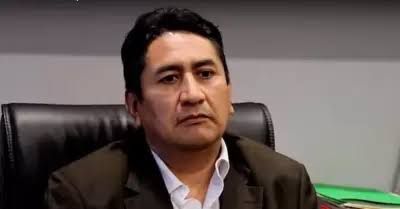 Fiscalía incauta cuentas de Vladimir Cerrón por más de un millón y medio de soles