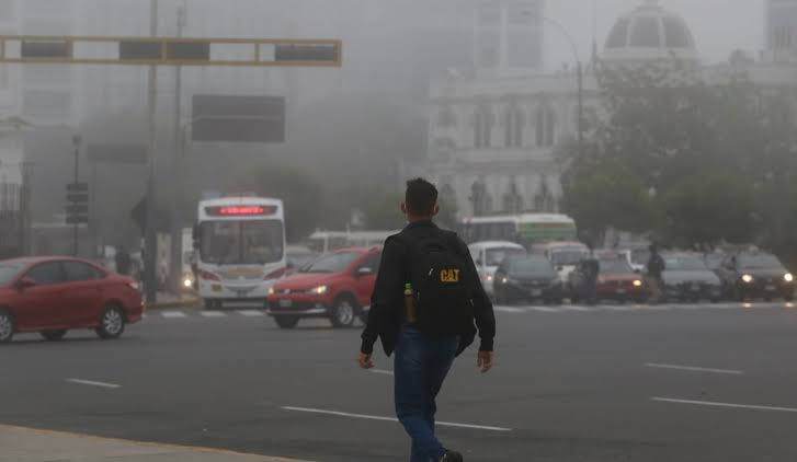 El Anticiclón del Pacífico Sur provocará desde hoy fuertes vientos y la sensación térmica podría bajar aún más   Senamhi informó a través de sus redes sociales