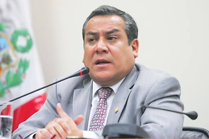 Premier Adrianzén condena actos cometidos por futbolista Christian Cueva 