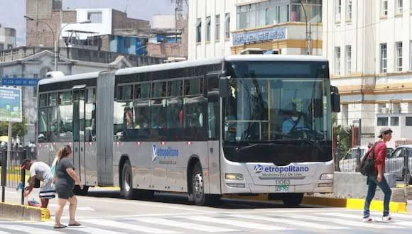 Corredores y Metropolitano te llevarán a Santuario de Santa Rosa de Lima. 