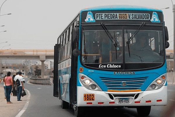 Tras paro de transporte público