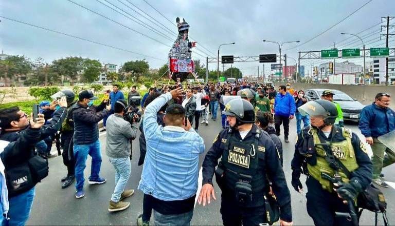 Gobierno declarará en emergencia en 11 distritos de Lima y uno del Callao