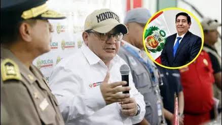 Renuncia jefe de gabinete de asesores de ministro Juan José Santivañez