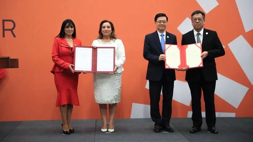 Perú y Hong Kong firman TLC