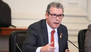 Rechazo unánime a Morgan Quero