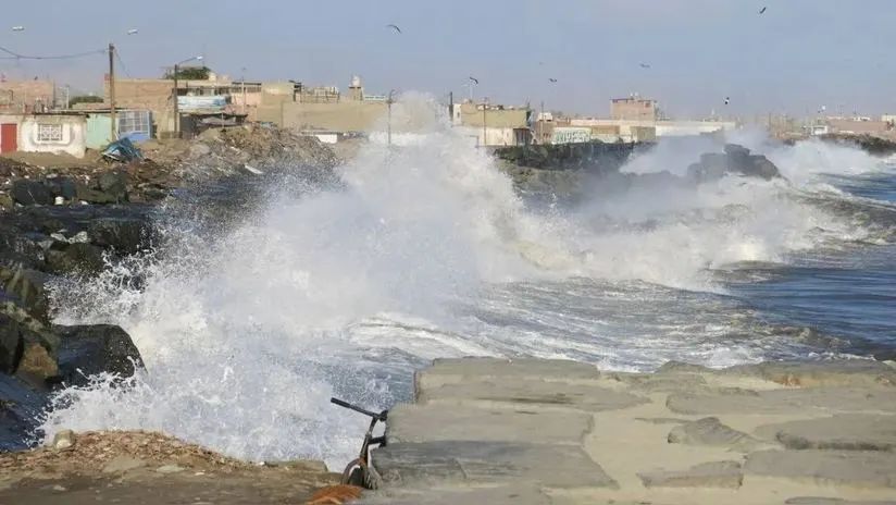 Oleajes Anómalos en la Costa Peruana: Marina de Guerra Lanza Alerta