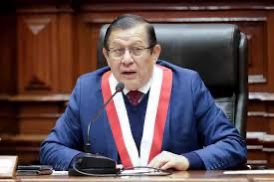 Salhuana se escapa a China entre escándalos y evasiones: ¿un presidente del Congreso que le tiembla la mano?