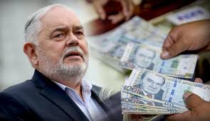 Fiscalía denuncia a congresistas por ley a su favor