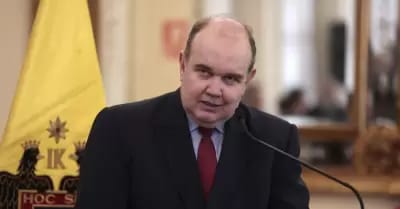López Aliaga amenaza con cárcel a gerentes por robos de celulares