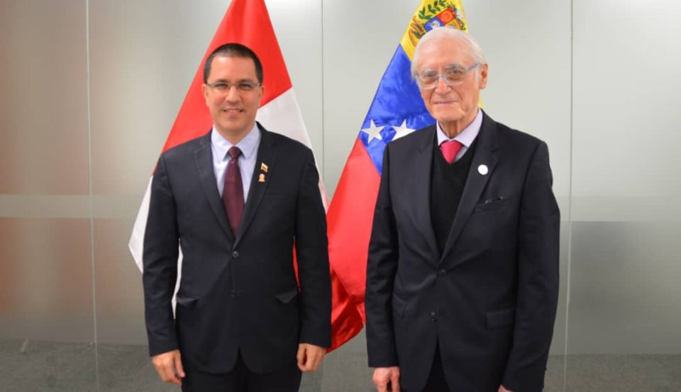 Héctor Béjar se reunió con Jorge Arreaza