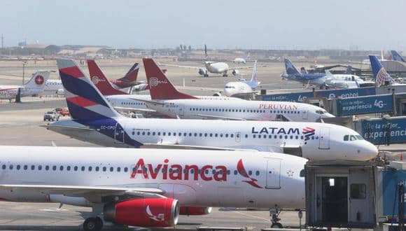 Aerolíneas no podrán cobrar penalidades a usuarios por endosar pasajes o cambiar fecha del viaje