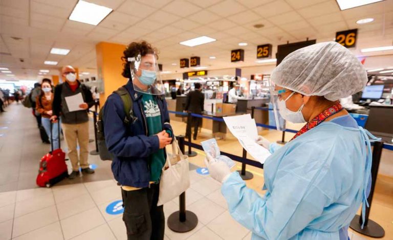 MTC: Viajeros internacionales tienen  24 horas plazo para hacerse prueba de antígenos
