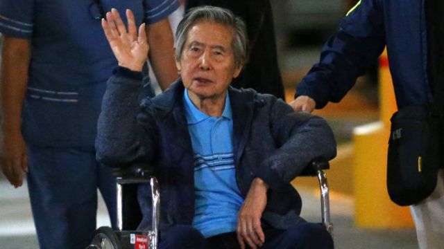 Alberto Fujimori: Hoy se determina si se le impedirá salir del país 
