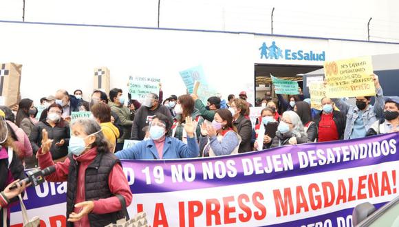 Magdalena: Asegurados protestan por cierre de establecimiento de Essalud