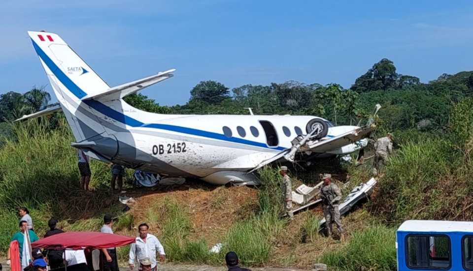 Avioneta sufre accidente en despegue y 15 personas quedan heridas en Loreto