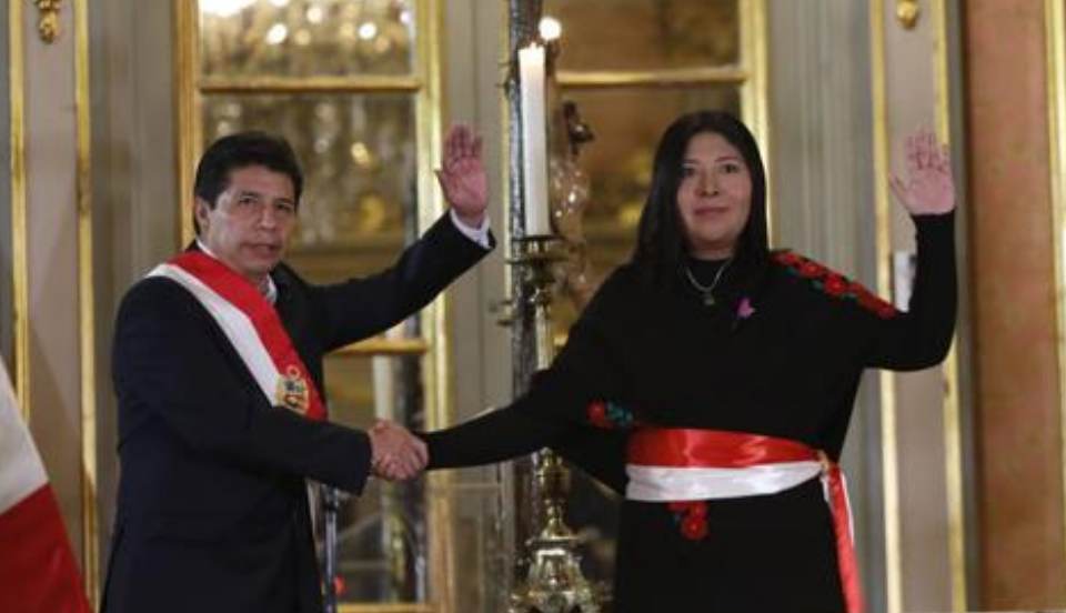 Betssy Chávez jura como presidenta del Consejo de Ministros