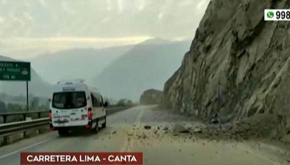 Temblor en Lima provocó desprendimiento de piedras en la Carretera Central