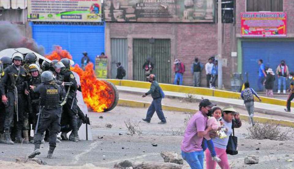 Así se vienen dando las protestas en los distintas regiones del Perú