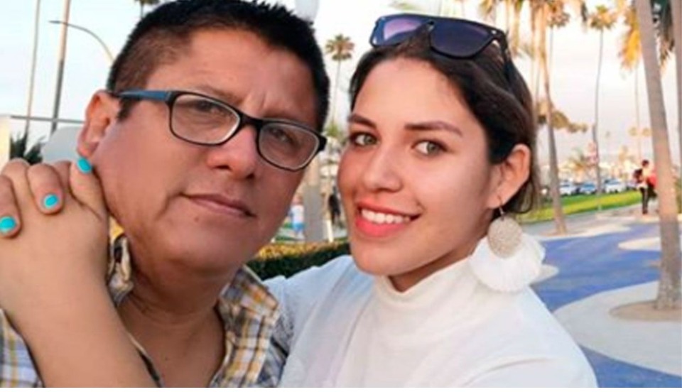 Esposa de ‘Clavito y su Chela’ revela que quieren un nombre americano para su bebé