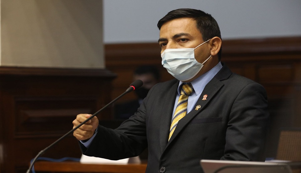 Congresista presenta moción de censura contra Mesa Directiva que busca vacar a Sagasti
