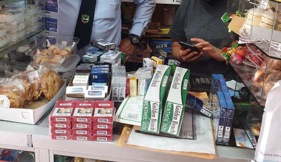 Decomisan miles de cigarrillos bambas en tiendas de San Borja