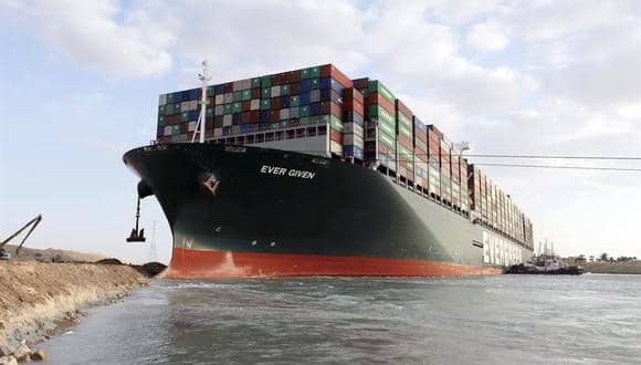 Canal de Suez: Desencallan buque Ever Given y se reanuda el tráfico después de casi una semana