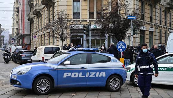 Italia: Dos hombres son detenidos tras incendiar vacunatorio en Brescia
