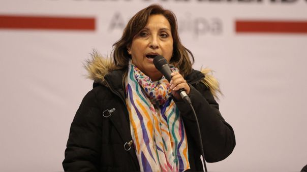 Dina Boluarte rechaza golpe de Estado anunciado por Pedro Castillo
