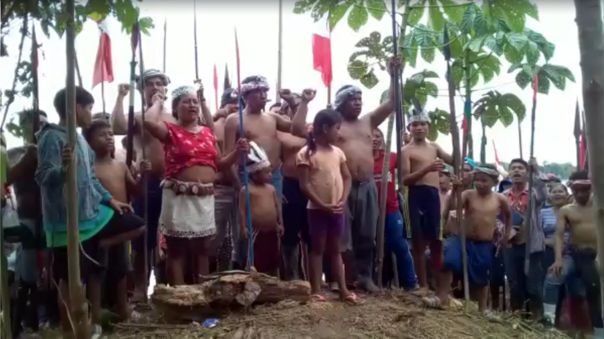 Loreto: 45 docentes de Nauta en el río Marañón están retenidos por indígenas 