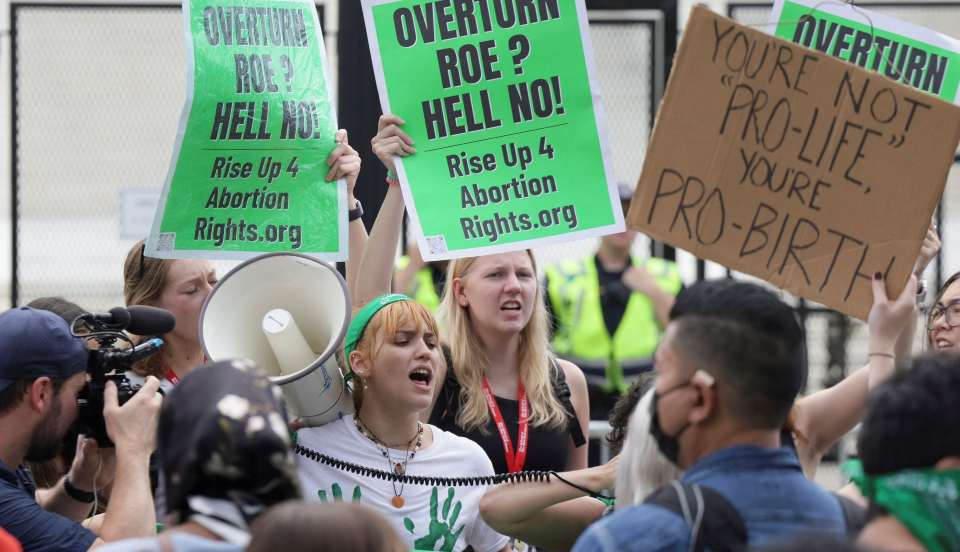 Corte Suprema de EE.UU. anula el derecho constitucional al aborto