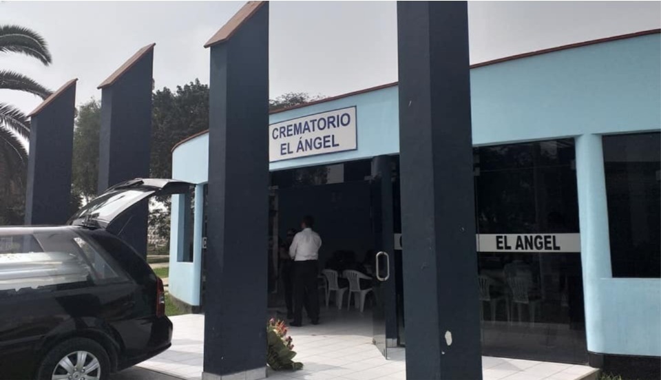 Crematorio del cementerio El Ángel es clausurado tras presunta cremación colectiva