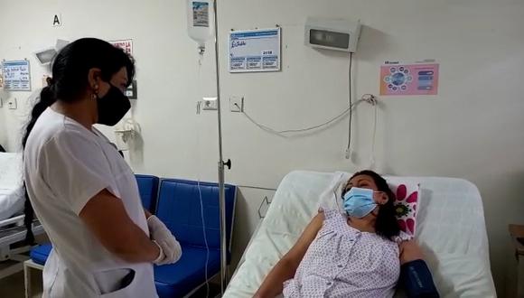 EsSalud Tarapoto: Enfermera que se sintió mal tras vacunarse tuvo una “reacción adversa común”
