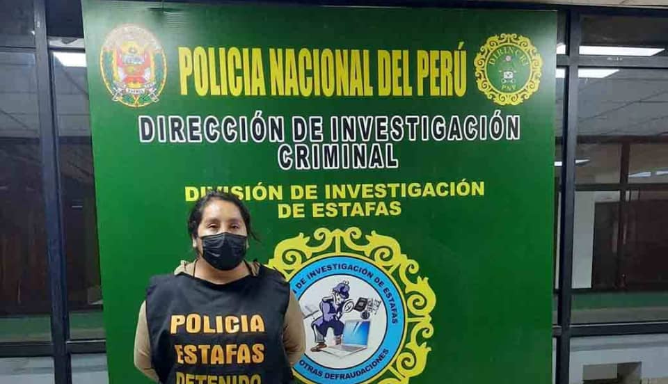 Policía detiene a mujer que pertenecería a banda criminal dedicada a estafas por internet