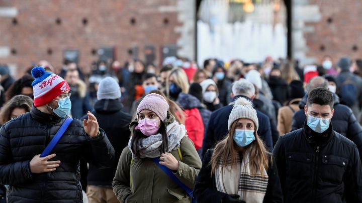 Reportan contagios por Ómicron en 13 países de Europa 