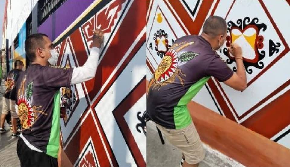 (FOTOS) La Libertad: Internos del penal de Trujillo se elaboran murales de la cultura Mochica
