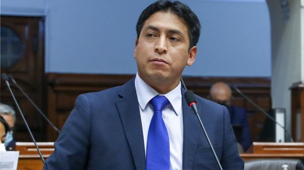 APP expulsa a congresista Freddy Díaz tras denuncia por violación sexual