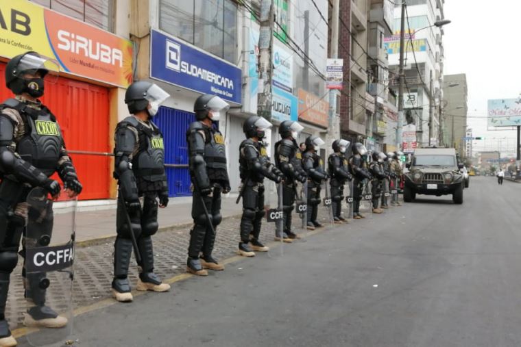 Gamarra: 300 agentes policiales evitarán presencia de ambulantes 