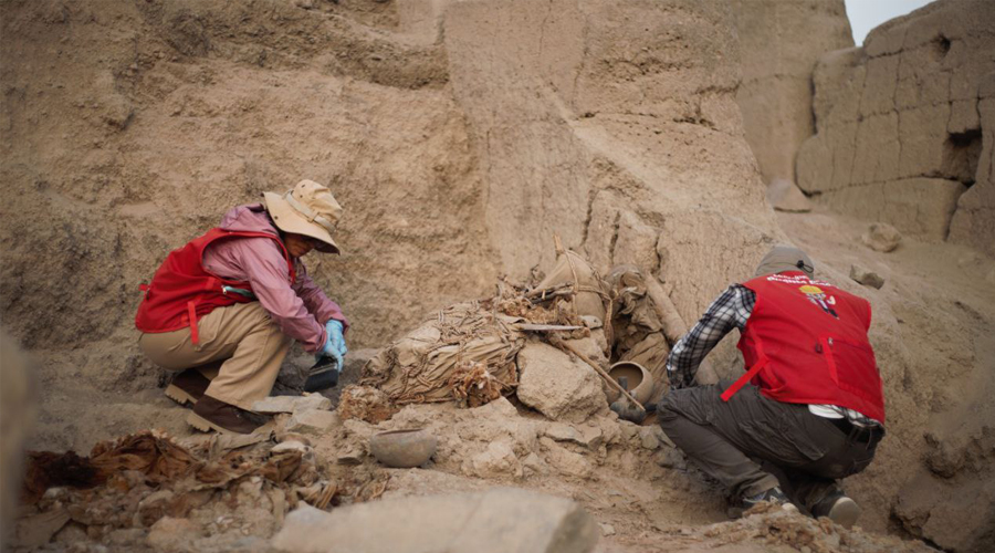 Puente Piedra: Hallan las primeras 3 momias en la Huaca Tambo Inga
